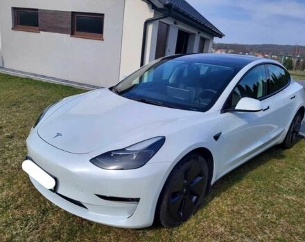 Белый Тесла Модель 3, объемом двигателя 0 л и пробегом 48 тыс. км за 12500 $, фото 4 на Automoto.ua