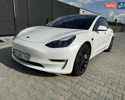 Белый Тесла Модель 3, объемом двигателя 0 л и пробегом 30 тыс. км за 23500 $, фото 16 на Automoto.ua