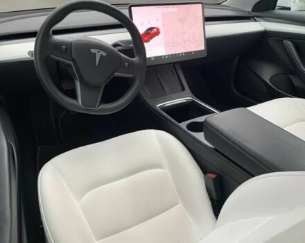 Білий Тесла Модель 3, об'ємом двигуна 0 л та пробігом 20 тис. км за 28000 $, фото 11 на Automoto.ua