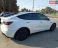 Білий Тесла Модель 3, об'ємом двигуна 0 л та пробігом 61 тис. км за 25000 $, фото 4 на Automoto.ua