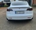 Белый Тесла Модель 3, объемом двигателя 0 л и пробегом 30 тыс. км за 29900 $, фото 3 на Automoto.ua