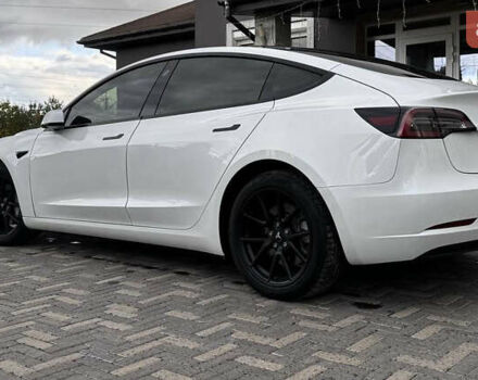 Белый Тесла Модель 3, объемом двигателя 0 л и пробегом 109 тыс. км за 20500 $, фото 2 на Automoto.ua
