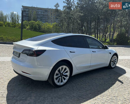 Белый Тесла Модель 3, объемом двигателя 0 л и пробегом 107 тыс. км за 23700 $, фото 9 на Automoto.ua
