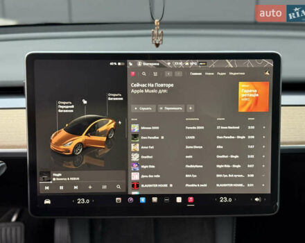 Белый Тесла Модель 3, объемом двигателя 0 л и пробегом 70 тыс. км за 22600 $, фото 41 на Automoto.ua