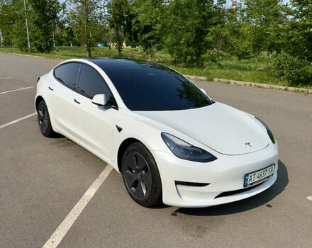 Белый Тесла Модель 3, объемом двигателя 0 л и пробегом 65 тыс. км за 22000 $, фото 4 на Automoto.ua