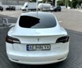 Білий Тесла Модель 3, об'ємом двигуна 0 л та пробігом 44 тис. км за 23950 $, фото 3 на Automoto.ua