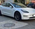 Білий Тесла Модель 3, об'ємом двигуна 0 л та пробігом 50 тис. км за 13700 $, фото 1 на Automoto.ua