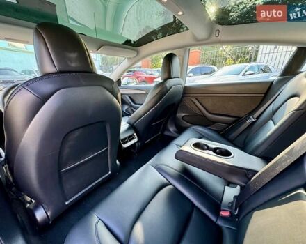 Білий Тесла Модель 3, об'ємом двигуна 0 л та пробігом 36 тис. км за 22200 $, фото 22 на Automoto.ua