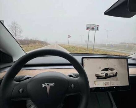 Тесла Модель 3 2022 в Киеве на Automoto.ua Белый Тесла Модель 3, объемом двигателя 0 л и пробегом 76 тыс. км за 12700 $, фото 9 на Automoto.ua