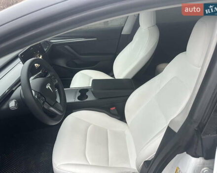 Белый Тесла Модель 3, объемом двигателя 0 л и пробегом 59 тыс. км за 22000 $, фото 11 на Automoto.ua