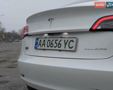 Белый Тесла Модель 3, объемом двигателя 0 л и пробегом 118 тыс. км за 21999 $, фото 1 на Automoto.ua
