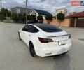 Білий Тесла Модель 3, об'ємом двигуна 0 л та пробігом 67 тис. км за 22500 $, фото 3 на Automoto.ua