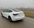 Тесла Модель 3 2022 в Киеве на Automoto.ua Белый Тесла Модель 3, объемом двигателя 0 л и пробегом 76 тыс. км за 12700 $, фото 3 на Automoto.ua