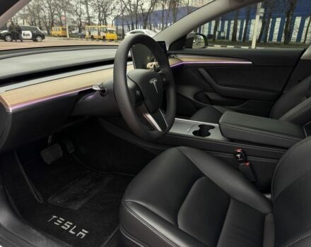 Білий Тесла Модель 3, об'ємом двигуна 0 л та пробігом 31 тис. км за 20900 $, фото 17 на Automoto.ua