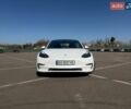 Білий Тесла Модель 3, об'ємом двигуна 0 л та пробігом 100 тис. км за 25000 $, фото 2 на Automoto.ua