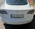 Белый Тесла Модель 3, объемом двигателя 0 л и пробегом 94 тыс. км за 25500 $, фото 3 на Automoto.ua