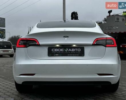 Белый Тесла Модель 3, объемом двигателя 0 л и пробегом 35 тыс. км за 24699 $, фото 11 на Automoto.ua