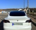 Белый Тесла Модель 3, объемом двигателя 0 л и пробегом 88 тыс. км за 22500 $, фото 2 на Automoto.ua