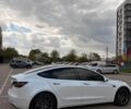 Белый Тесла Модель 3, объемом двигателя 0 л и пробегом 93 тыс. км за 23500 $, фото 14 на Automoto.ua