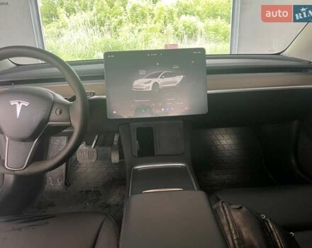 Белый Тесла Модель 3, объемом двигателя 0 л и пробегом 44 тыс. км за 20500 $, фото 13 на Automoto.ua