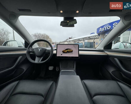 Білий Тесла Модель 3, об'ємом двигуна 0 л та пробігом 110 тис. км за 16900 $, фото 12 на Automoto.ua