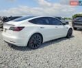 Белый Тесла Модель 3, объемом двигателя 0 л и пробегом 130 тыс. км за 5500 $, фото 2 на Automoto.ua