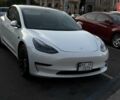 Білий Тесла Модель 3, об'ємом двигуна 0 л та пробігом 74 тис. км за 23500 $, фото 1 на Automoto.ua