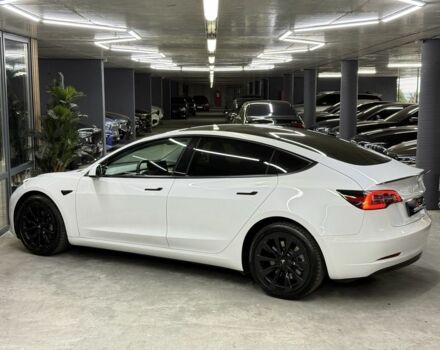 Белый Тесла Модель 3, объемом двигателя 0 л и пробегом 76 тыс. км за 22900 $, фото 12 на Automoto.ua