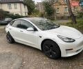 Тесла Модель 3 2022 в Киеве на Automoto.ua Белый Тесла Модель 3, объемом двигателя 0 л и пробегом 64 тыс. км за 14700 $, фото 22 на Automoto.ua
