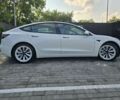 Белый Тесла Модель 3, объемом двигателя 0 л и пробегом 37 тыс. км за 17000 $, фото 5 на Automoto.ua