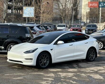 Білий Тесла Модель 3, об'ємом двигуна 0 л та пробігом 36 тис. км за 23500 $, фото 4 на Automoto.ua