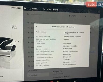 Тесла Модель 3 2022 у Києві на Automoto.ua Білий Тесла Модель 3, об'ємом двигуна 0 л та пробігом 64 тис. км за 14700 $, фото 2 на Automoto.ua