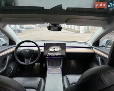 Білий Тесла Модель 3, об'ємом двигуна 0 л та пробігом 55 тис. км за 22500 $, фото 7 на Automoto.ua