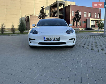 Белый Тесла Модель 3, объемом двигателя 0 л и пробегом 34 тыс. км за 24600 $, фото 3 на Automoto.ua
