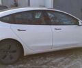 Білий Тесла Модель 3, об'ємом двигуна 0 л та пробігом 46 тис. км за 18700 $, фото 1 на Automoto.ua