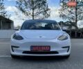 Белый Тесла Модель 3, объемом двигателя 0 л и пробегом 105 тыс. км за 21999 $, фото 1 на Automoto.ua