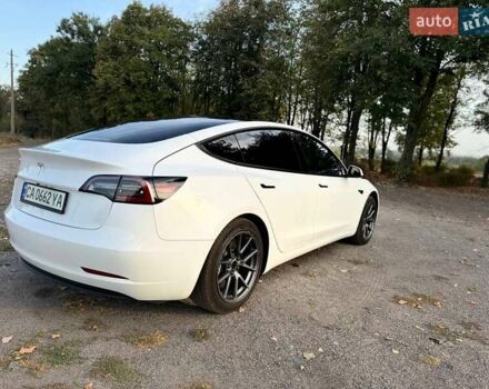 Білий Тесла Модель 3, об'ємом двигуна 0 л та пробігом 52 тис. км за 22000 $, фото 4 на Automoto.ua