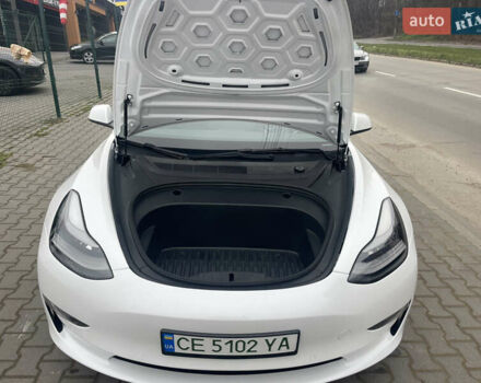Белый Тесла Модель 3, объемом двигателя 0 л и пробегом 95 тыс. км за 22500 $, фото 27 на Automoto.ua