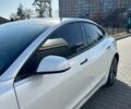 Білий Тесла Модель 3, об'ємом двигуна 0 л та пробігом 88 тис. км за 22500 $, фото 8 на Automoto.ua