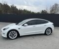Білий Тесла Модель 3, об'ємом двигуна 0 л та пробігом 43 тис. км за 20850 $, фото 4 на Automoto.ua