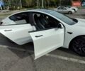 Белый Тесла Модель 3, объемом двигателя 0 л и пробегом 180 тыс. км за 20200 $, фото 33 на Automoto.ua