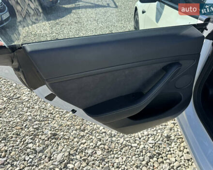 Тесла Модель 3 2022 в Ивано-Франковске на Automoto.ua Белый Тесла Модель 3, объемом двигателя 0 л и пробегом 94 тыс. км за 22000 $, фото 17 на Automoto.ua