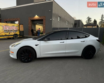 Білий Тесла Модель 3, об'ємом двигуна 0 л та пробігом 12 тис. км за 23700 $, фото 11 на Automoto.ua