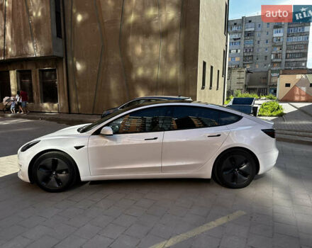 Білий Тесла Модель 3, об'ємом двигуна 0 л та пробігом 12 тис. км за 24900 $, фото 20 на Automoto.ua