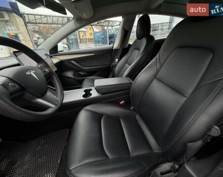 Білий Тесла Модель 3, об'ємом двигуна 0 л та пробігом 110 тис. км за 16900 $, фото 19 на Automoto.ua