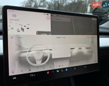 Белый Тесла Модель 3, объемом двигателя 0 л и пробегом 46 тыс. км за 24800 $, фото 26 на Automoto.ua