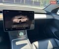 Білий Тесла Модель 3, об'ємом двигуна 0 л та пробігом 63 тис. км за 19700 $, фото 8 на Automoto.ua