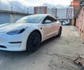 Белый Тесла Модель 3, объемом двигателя 0 л и пробегом 64 тыс. км за 21999 $, фото 1 на Automoto.ua