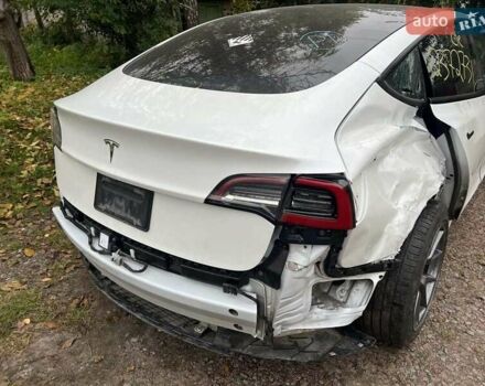 Тесла Модель 3 2022 у Києві на Automoto.ua Білий Тесла Модель 3, об'ємом двигуна 0 л та пробігом 64 тис. км за 14700 $, фото 15 на Automoto.ua