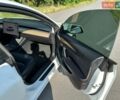Білий Тесла Модель 3, об'ємом двигуна 0 л та пробігом 64 тис. км за 22500 $, фото 24 на Automoto.ua